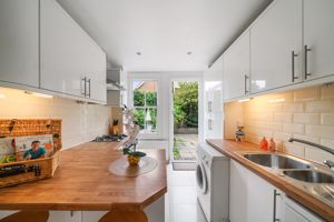 Kitchen- click for photo gallery